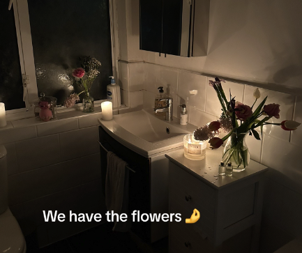 flowers for themed bath